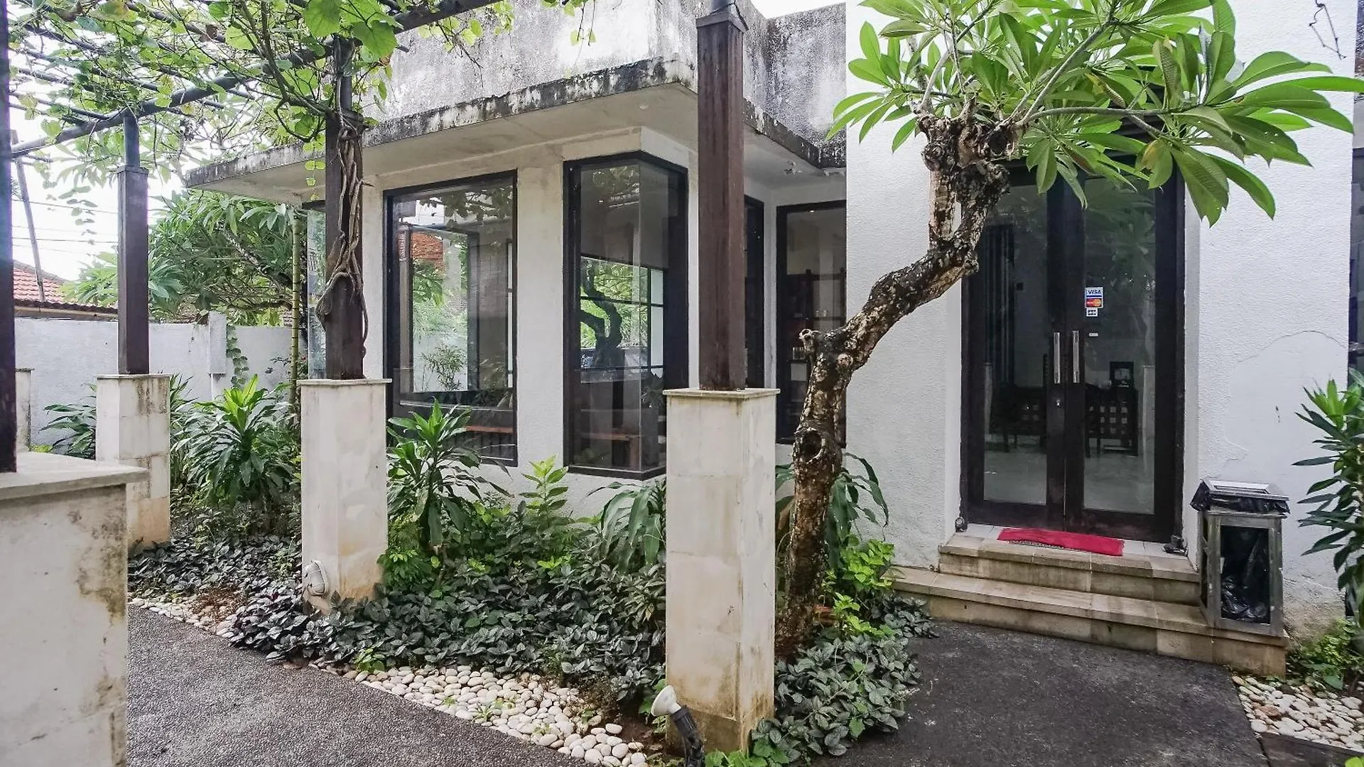 Queen Rose Villa & Spa Jimbaran   Jimbaran (Bali)
